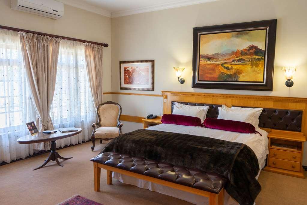 Turnberry Boutique Hotel Oudtshoorn Oda fotoğraf
