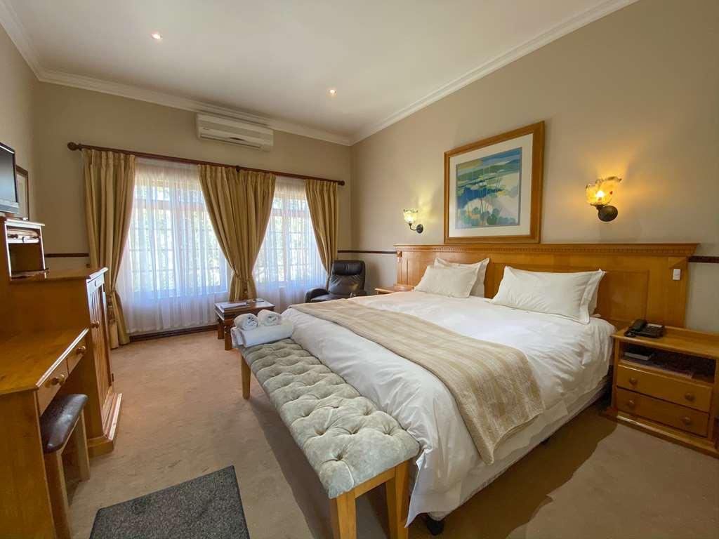 Turnberry Boutique Hotel Oudtshoorn Oda fotoğraf